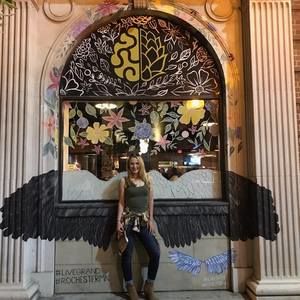 Meet your Posher, Sara